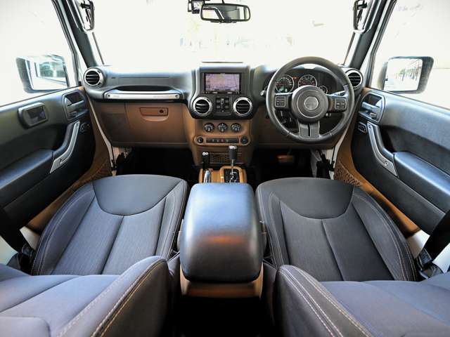 ジープ ラングラー　アンリミテッド アンリミテッド サハラ ４ＷＤ H28年 (関東) 99