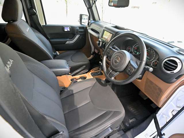 ジープ ラングラー　アンリミテッド アンリミテッド サハラ ４ＷＤ H28年 (関東) 99