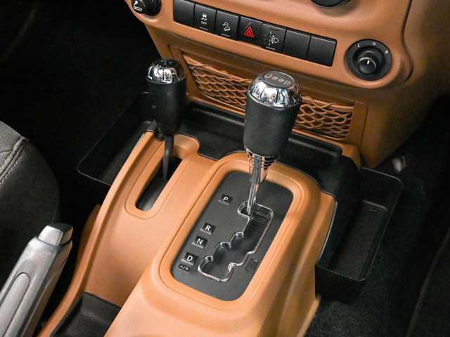 ジープ ラングラー　アンリミテッド アンリミテッド サハラ ４ＷＤ H28年 (関東) 99