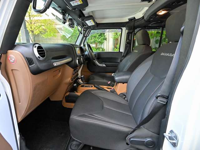 ジープ ラングラー　アンリミテッド アンリミテッド サハラ ４ＷＤ H28年 (関東) 99