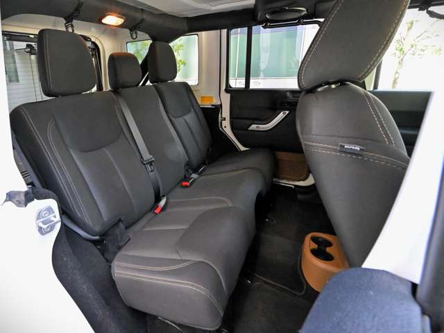 ジープ ラングラー　アンリミテッド アンリミテッド サハラ ４ＷＤ H28年 (関東) 99