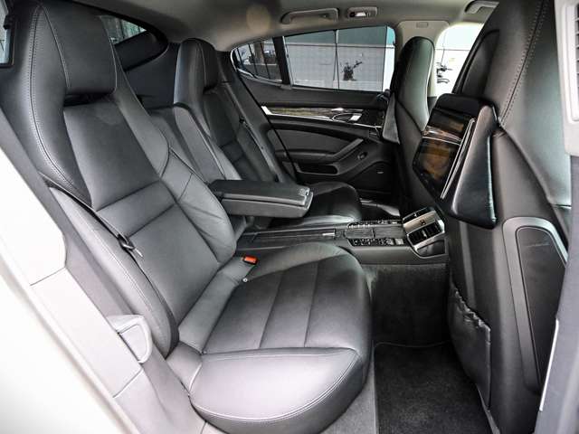ポルシェ パナメーラ ４Ｓ ＰＤＫ ４ＷＤ H24年 (関東) 99