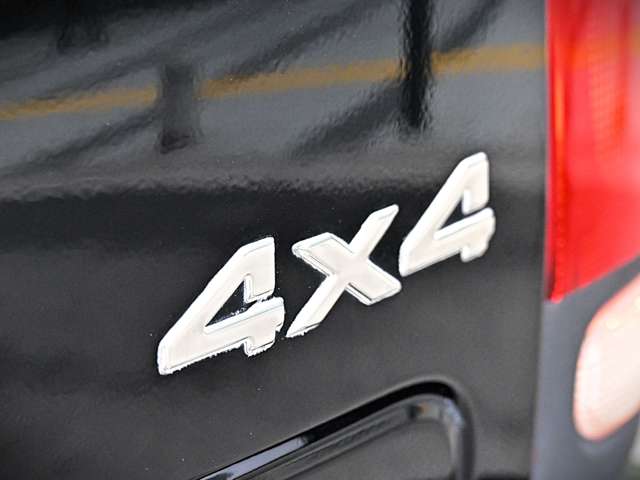 ダッジ デュランゴ Ｒ／Ｔ ５．９ Ｖ８ ４ＷＤ H13年 (関東) 99