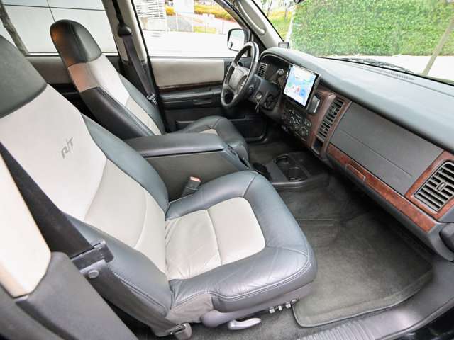 ダッジ デュランゴ Ｒ／Ｔ ５．９ Ｖ８ ４ＷＤ H13年 (関東) 99