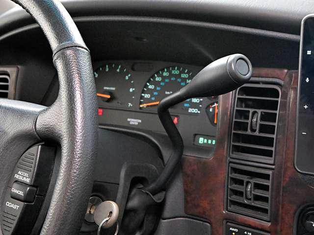 ダッジ デュランゴ Ｒ／Ｔ ５．９ Ｖ８ ４ＷＤ H13年 (関東) 99