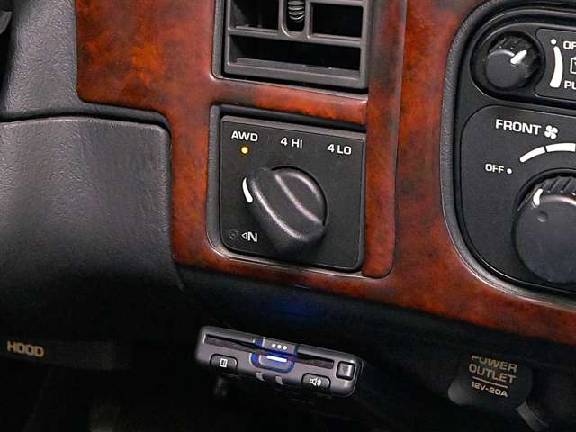 ダッジ デュランゴ Ｒ／Ｔ ５．９ Ｖ８ ４ＷＤ H13年 (関東) 99