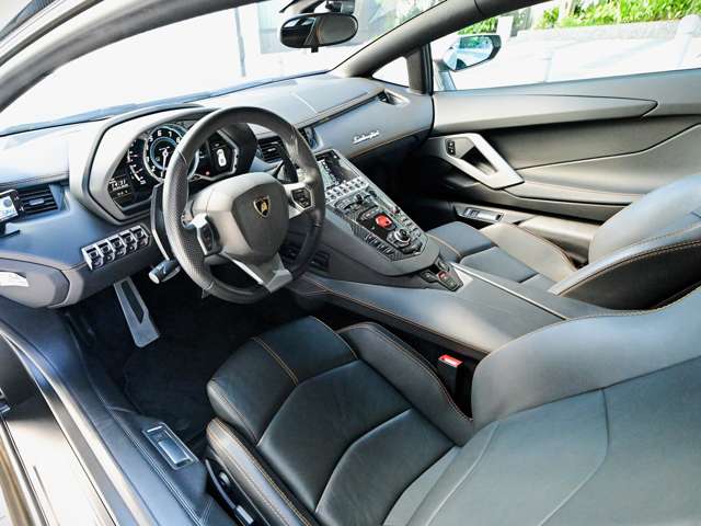 ランボルギーニ アヴェンタドール ４ＷＤ H29年 (関東) 99