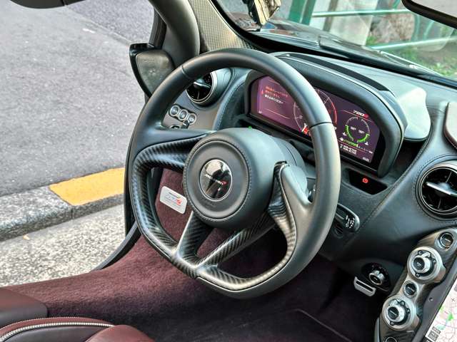 マクラーレン ７２０Ｓ ＬＡＵＮＣＨ ＥＤＩＴＩＯＮ／左Ｈ／外装スペシャルカラ－／ H29年 (関東) 99