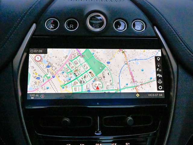 アストンマーティン ＤＢＸ ７０７ ４ＷＤ R6年 (関東) 99