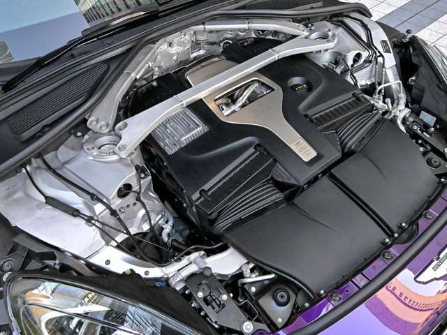 アストンマーティン ＤＢＸ ７０７ ４ＷＤ R6年 (関東) 99