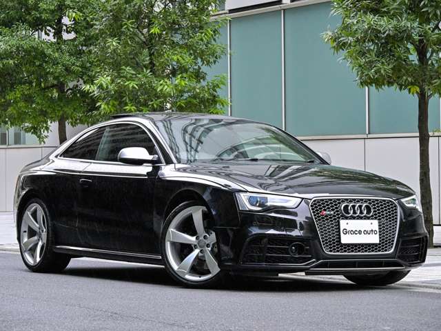 アウディ ＲＳ５ ４．２ ４ＷＤ H25年 (関東) 99