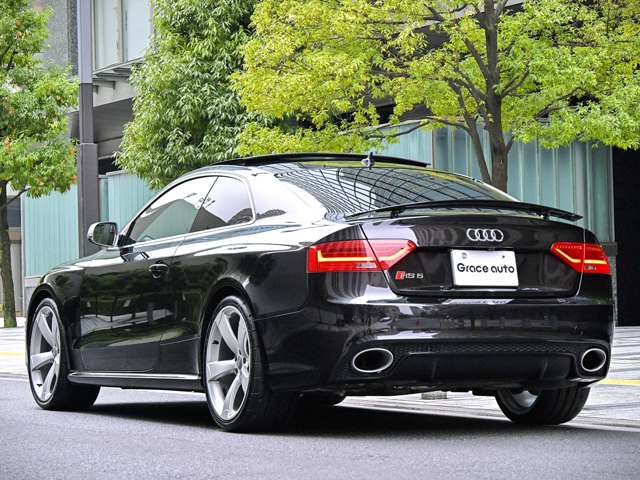 アウディ ＲＳ５ ４．２ ４ＷＤ H25年 (関東) 99