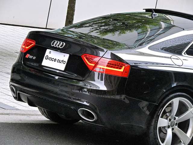 アウディ ＲＳ５ ４．２ ４ＷＤ H25年 (関東) 99