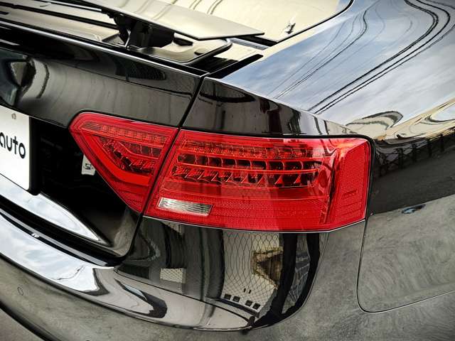 アウディ ＲＳ５ ４．２ ４ＷＤ H25年 (関東) 99