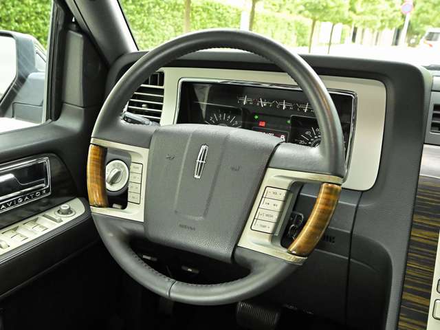 リンカーン ナビゲーター ５．４ ４ＷＤ H22年 (関東) 99