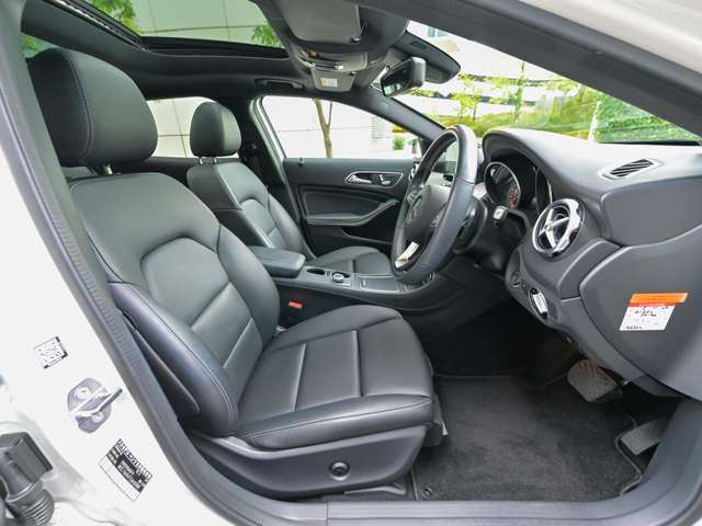 メルセデスベンツ ＧＬＡクラス ＧＬＡ２２０ ４マチック ４ＷＤ R1年 (関東) 99