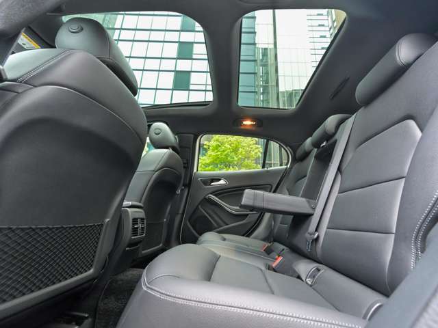 メルセデスベンツ ＧＬＡクラス ＧＬＡ２２０ ４マチック ４ＷＤ R1年 (関東) 99