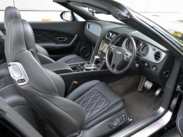 ベントレー コンチネンタルＧＴコンバーチブル Ｖ８ ４ＷＤ H26年 (関東) 99