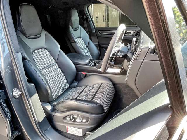 ポルシェ カイエンクーペ ターボ ティプトロニックＳ ４ＷＤ R2年 (関東) 99