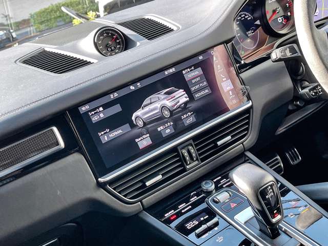 ポルシェ カイエンクーペ ターボ ティプトロニックＳ ４ＷＤ R2年 (関東) 99