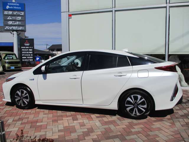 トヨタ プリウスＰＨＶ １．８ Ａ H29年 (甲信越・北陸) 99