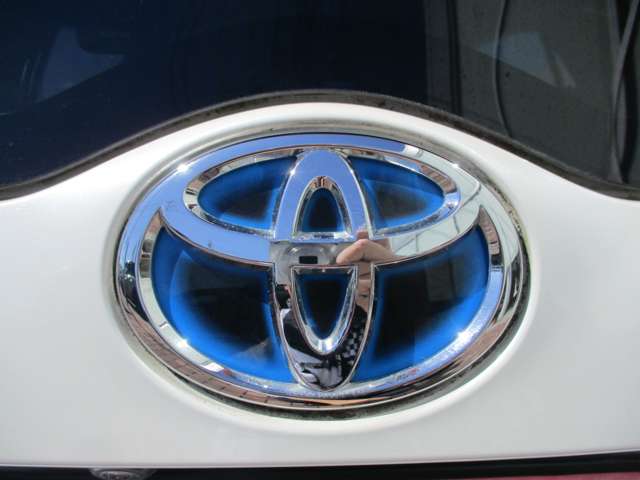トヨタ プリウスＰＨＶ １．８ Ａ H29年 (甲信越・北陸) 99