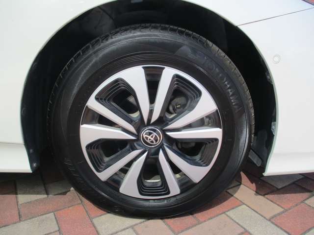 トヨタ プリウスＰＨＶ １．８ Ａ H29年 (甲信越・北陸) 99
