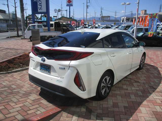 トヨタ プリウスＰＨＶ １．８ Ａ H29年 (甲信越・北陸) 99