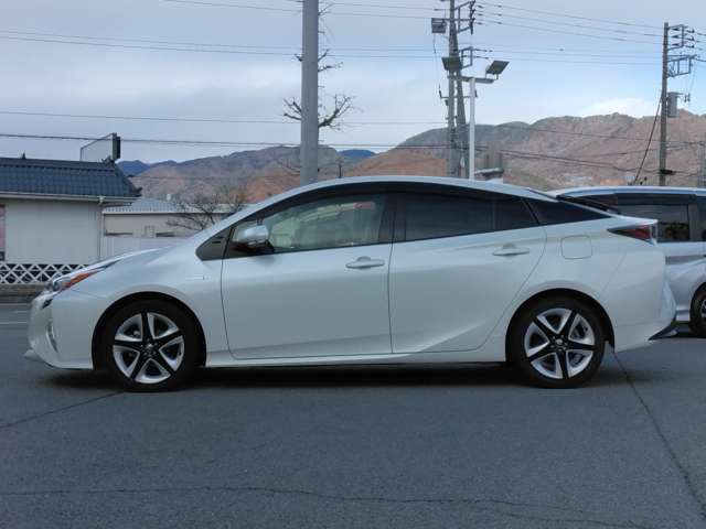 トヨタ プリウス １．８ Ｓ ツーリングセレクション H28年 () 99