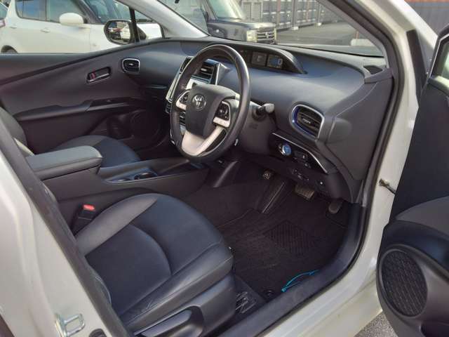 トヨタ プリウス １．８ Ｓ ツーリングセレクション H28年 () 99