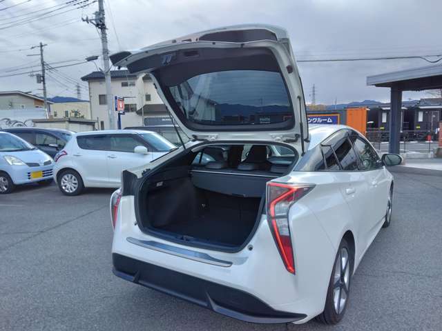 トヨタ プリウス １．８ Ｓ ツーリングセレクション H28年 () 99