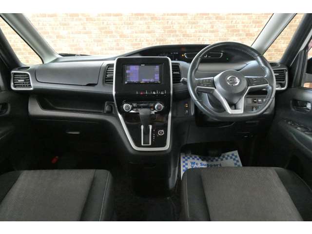 日産 セレナ ２．０ ハイウェイスター ４ＷＤ H29年 (東北) 99