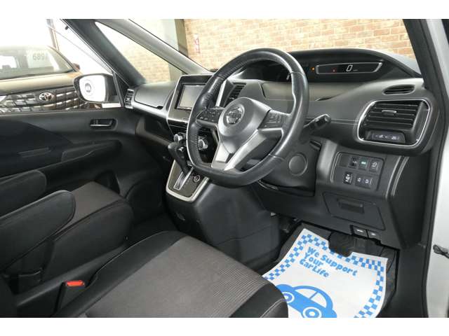 日産 セレナ ２．０ ハイウェイスター ４ＷＤ H29年 (東北) 99