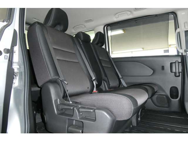 日産 セレナ ２．０ ハイウェイスター ４ＷＤ H29年 (東北) 99