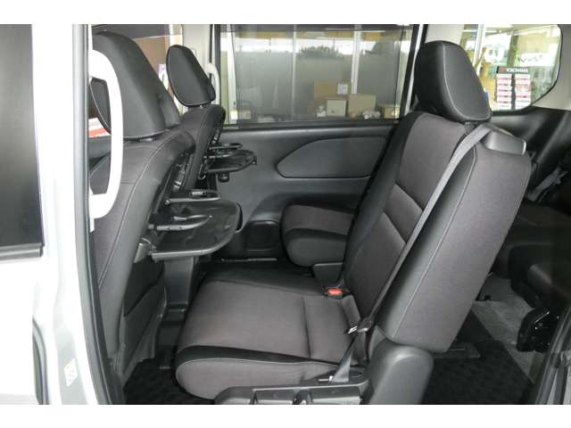 日産 セレナ ２．０ ハイウェイスター ４ＷＤ H29年 (東北) 99