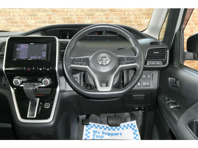 日産 セレナ ２．０ ハイウェイスター ４ＷＤ H29年 (東北) 99