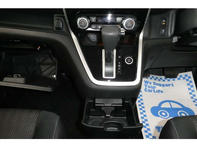 日産 セレナ ２．０ ハイウェイスター ４ＷＤ H29年 (東北) 99
