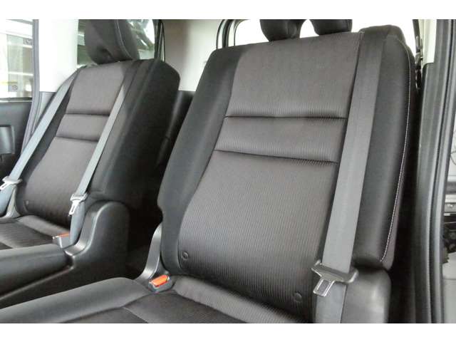 日産 セレナ ２．０ ハイウェイスター ４ＷＤ H29年 (東北) 99