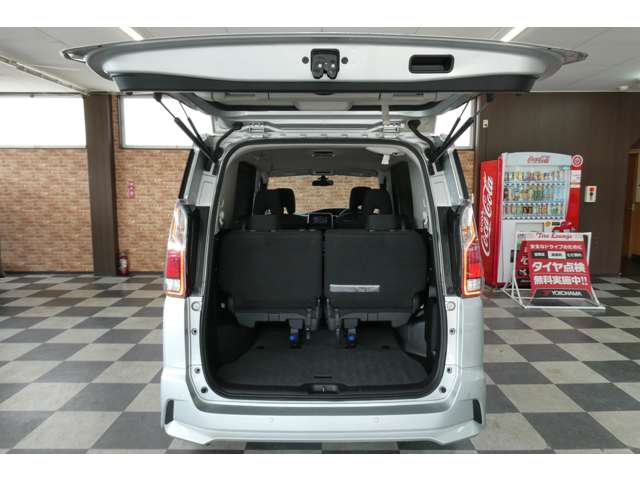 日産 セレナ ２．０ ハイウェイスター ４ＷＤ H29年 (東北) 99