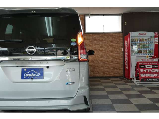 日産 セレナ ２．０ ハイウェイスター ４ＷＤ H29年 (東北) 99