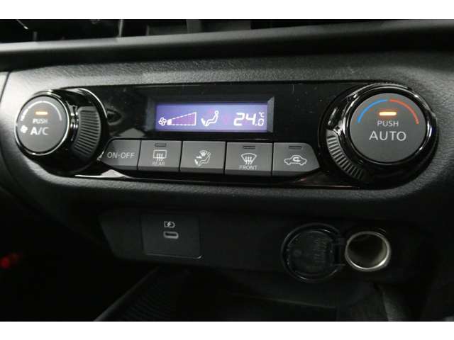 日産 ノートオーラ １．２ Ｇ レザーエディション R7年 (東北) 99
