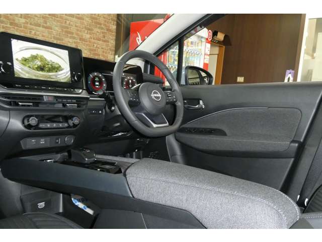 日産 ノートオーラ １．２ Ｇ レザーエディション R7年 (東北) 99