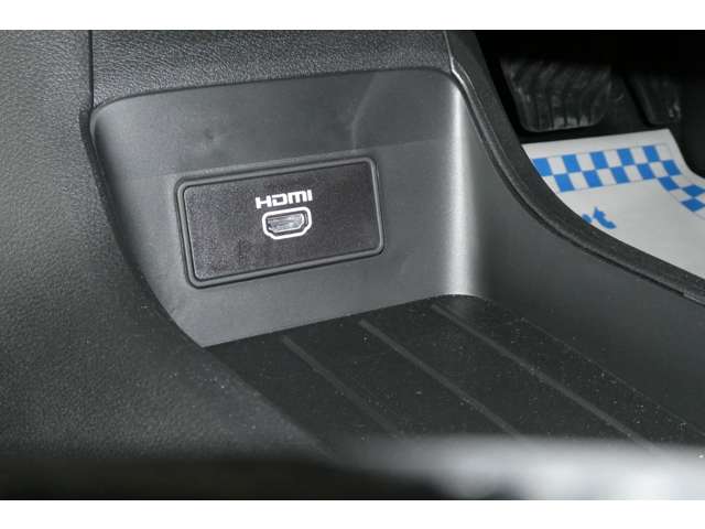 日産 ノートオーラ １．２ Ｇ レザーエディション R7年 (東北) 99