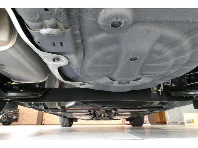 日産 ノートオーラ １．２ Ｇ レザーエディション R7年 (東北) 99