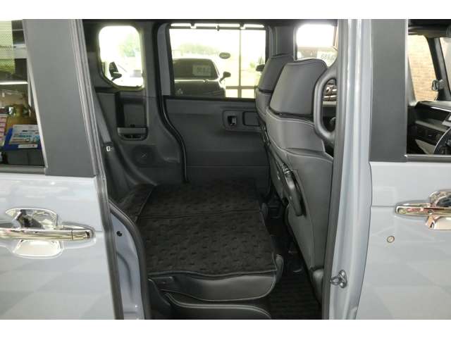 ホンダ Ｎ　ＢＯＸ カスタム ６６０ ターボ コーディネートスタイル ２トーン ４ＷＤ R5年 (東北) 99