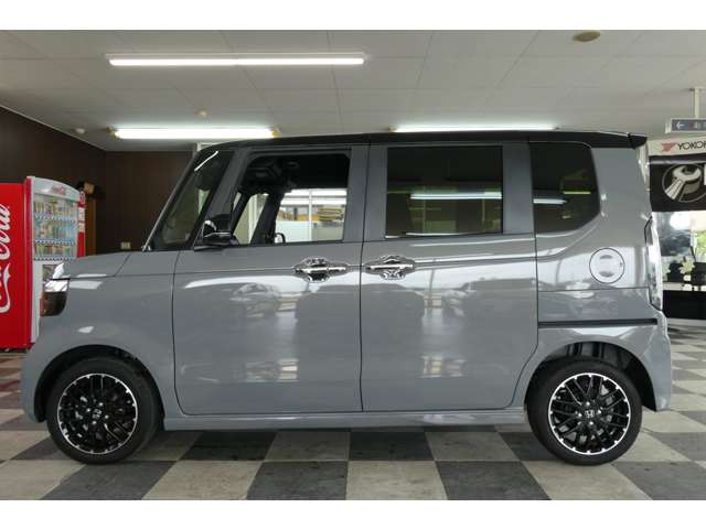 ホンダ Ｎ　ＢＯＸ カスタム ６６０ ターボ コーディネートスタイル ２トーン ４ＷＤ R5年 (東北) 99