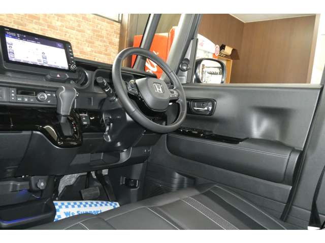 ホンダ Ｎ　ＢＯＸ カスタム ６６０ ターボ コーディネートスタイル ２トーン ４ＷＤ R5年 (東北) 99