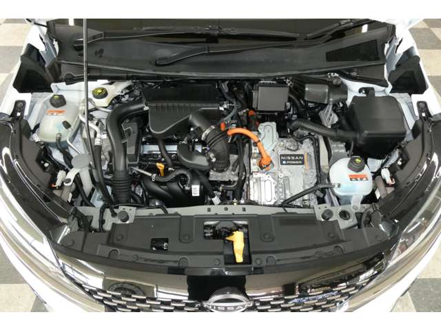 日産 ノート １．２ ＡＵＴＥＣＨ ＦＯＵＲ ４ＷＤ R3年 (東北) 99