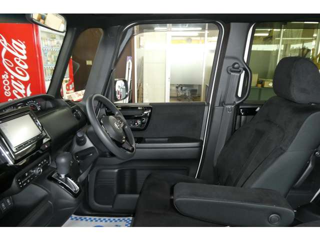 ホンダ Ｎ　ＢＯＸ カスタム ６６０ Ｌ ４ＷＤ R4年 (東北) 99