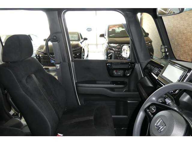 ホンダ Ｎ　ＢＯＸ カスタム ６６０ Ｌ ４ＷＤ R4年 (東北) 99